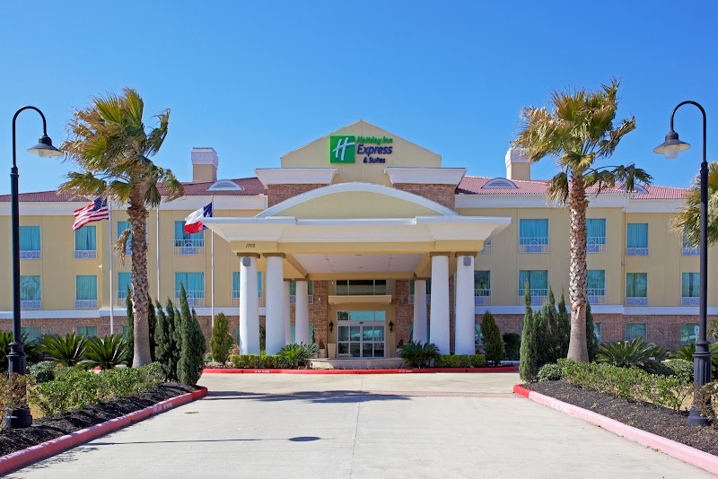 Holiday Inn Express & Suites Pearland in Pearland, Texas, United States