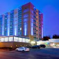 Holiday Inn Express & Suites Pittsburgh West – Green Tree