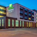 Holiday Inn Express & Suites Platteville