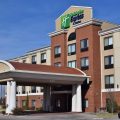 Holiday Inn Express & Suites Pratt