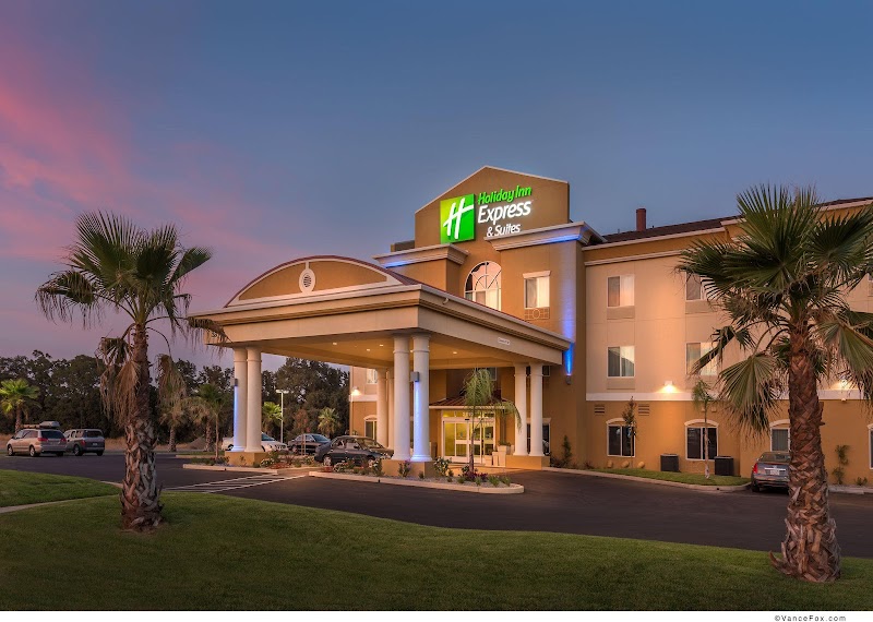 Holiday Inn Express & Suites Red Bluff in Red Bluff, California, United States