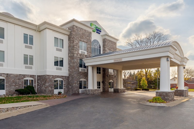 Holiday Inn Express & Suites Saginaw in Saginaw, Michigan, United States