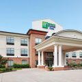 Holiday Inn Express & Suites Salem