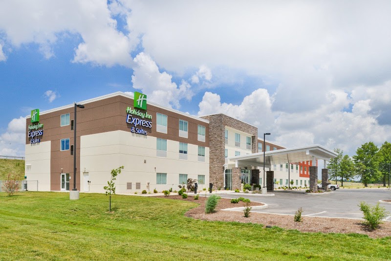Holiday Inn Express & Suites Salem in Salem, Illinois, United States
