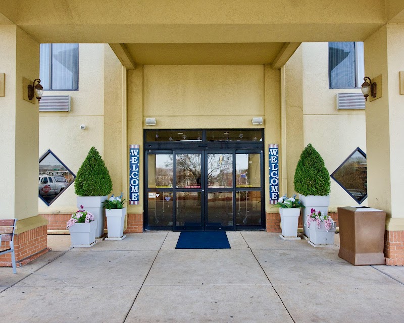 Holiday Inn Express & Suites St. Louis West - Fenton in Fenton, Missouri, United States