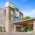 Holiday Inn Express & Suites Starkville, an IHG Hotel