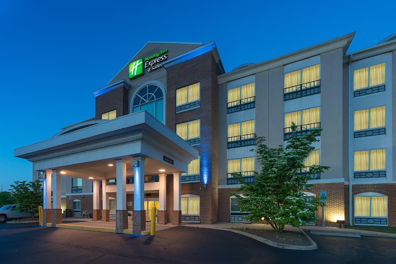 Holiday Inn Express & Suites Woodbridge, an IHG Hotel in Potomac Mills, Virginia, United States