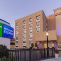 Holiday Inn LaGuardia Airport