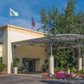 Holiday Inn & Suites Nashua