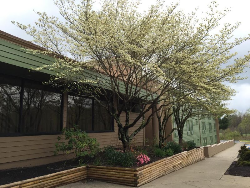 Holiday Lodge Hotel & Conference Center in Oak Hill, West Virginia, United States