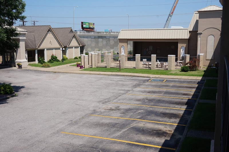 HomeLife Studios & Suites in Evansville, Indiana, United States