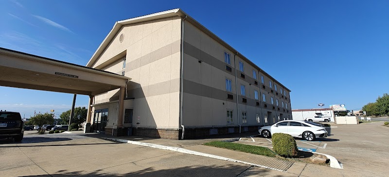 HomeTown Hotel Bryant in Bryant, Arkansas, United States
