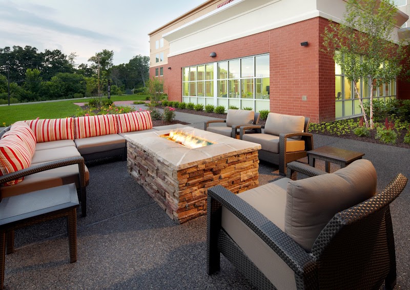 Homewood Suites by Hilton Pittsburgh Airport Robinson Mall Area in Coraopolis, Pennsylvania, United States