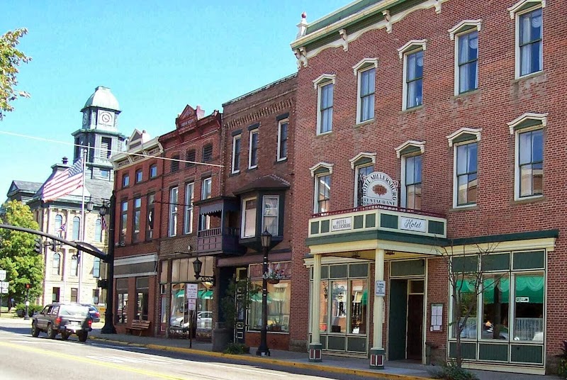 Hotel Millersburg in Millersburg, Ohio, United States
