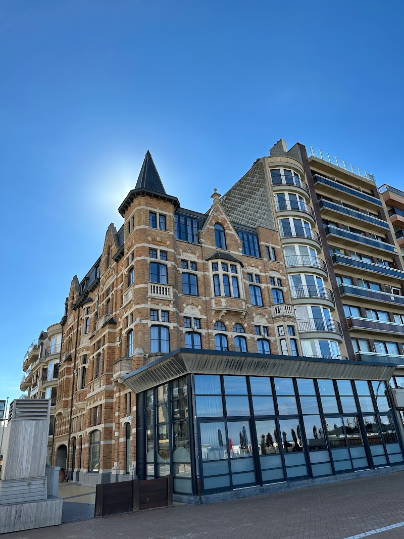 Hotel Villa Select in De Panne, Belgium