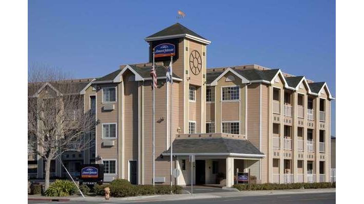 Howard Johnson by Wyndham Salinas in Salinas, California, United States