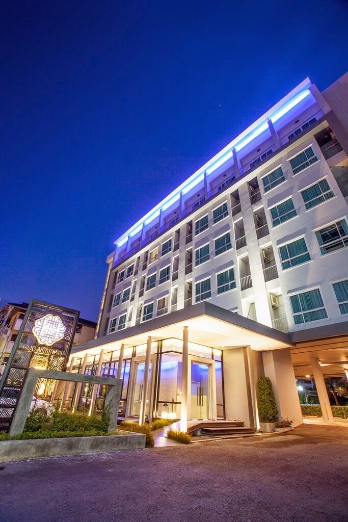 Hug Collection at Nimman in Ban Chang Phuak, Thailand