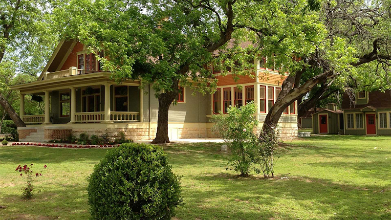 Iron Horse Inn in Granbury, Texas, United States