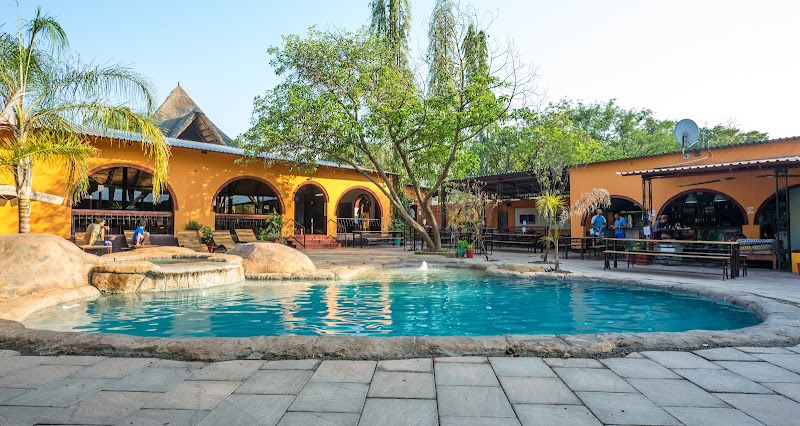 Jollyboys Backpackers in Livingstone, Zambia