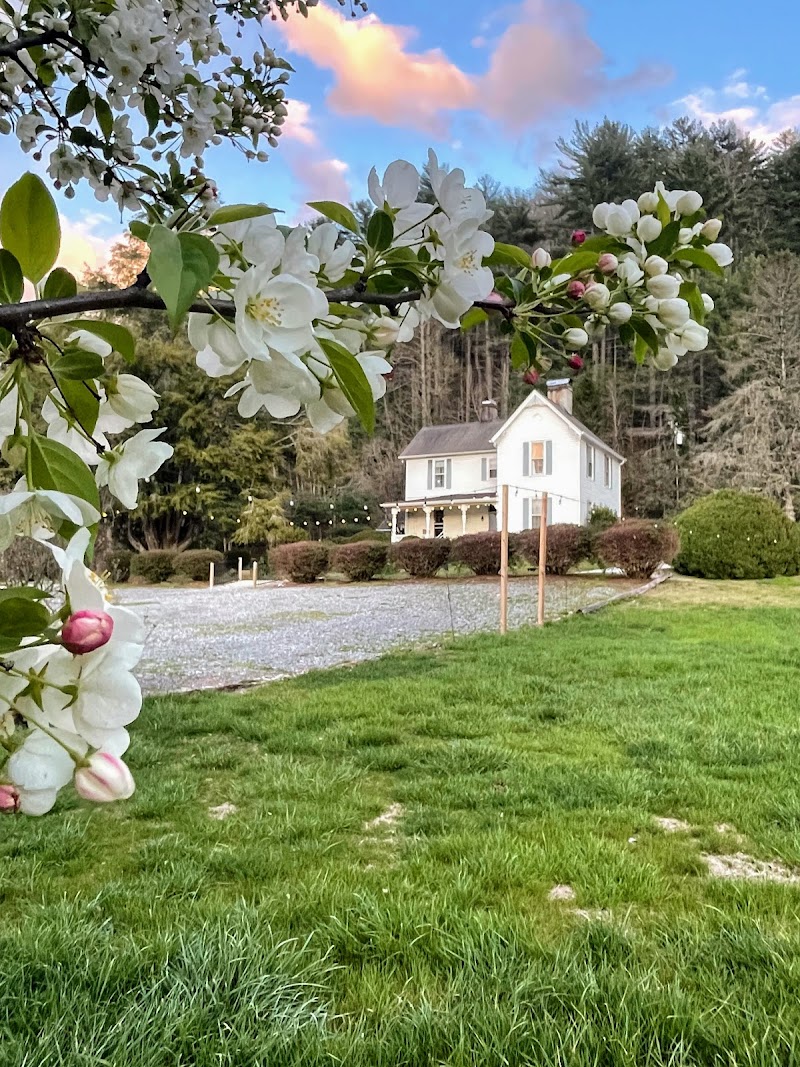 Key Falls Inn in Brevard, North Carolina, United States