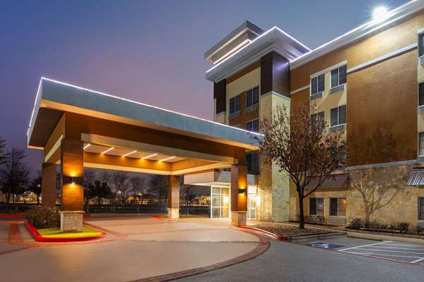 La Quinta Inn & Suites by Wyndham Austin - Cedar Park in Cedar Park, Texas, United States