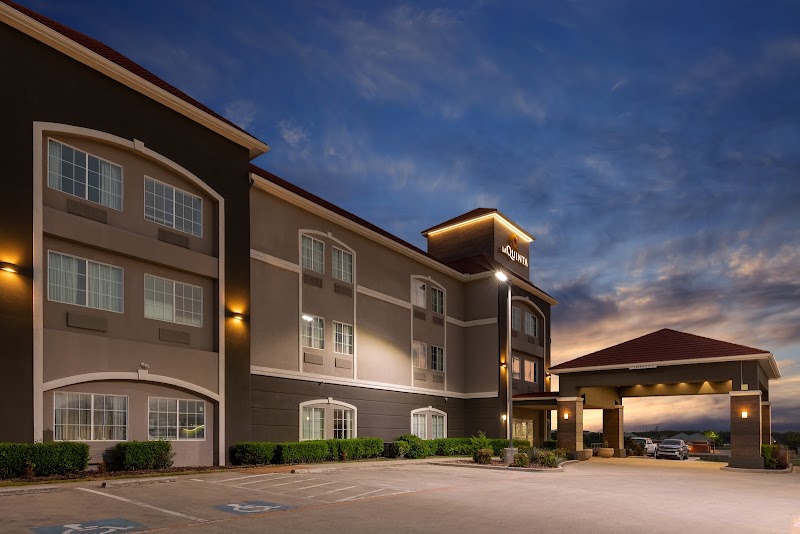 La Quinta Inn & Suites by Wyndham Bridgeport in Bridgeport, Texas, United States