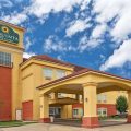 La Quinta Inn & Suites by Wyndham Canton
