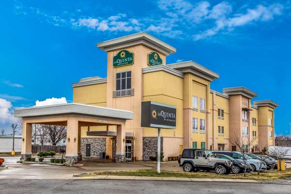 La Quinta Inn & Suites by Wyndham Claremore in Claremore, Oklahoma, United States