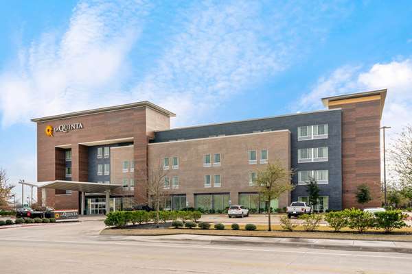 La Quinta Inn & Suites by Wyndham College Station South in College Station, Texas, United States