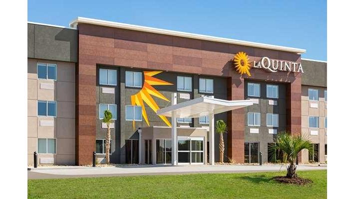 La Quinta Inn & Suites by Wyndham Columbia NE Fort Jackson in Columbia, South Carolina, United States