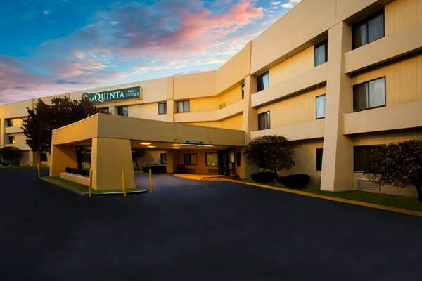 La Quinta Inn & Suites by Wyndham Columbia in Columbia, Missouri, United States