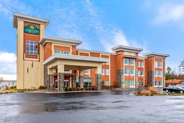 La Quinta Inn & Suites by Wyndham Cullman in Cullman, Alabama, United States