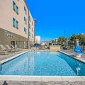 La Quinta Inn & Suites by Wyndham DFW West-Glade Parks