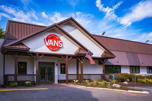 La Quinta Inn & Suites by Wyndham Danbury in Danbury, Connecticut, United States