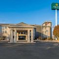 La Quinta Inn & Suites by Wyndham Dayton North-Tipp City