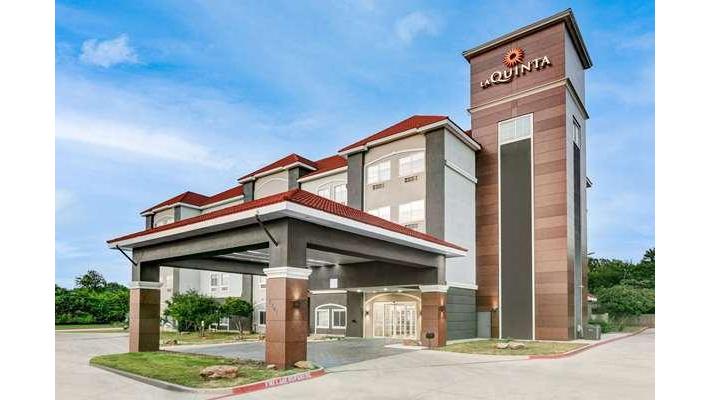 La Quinta Inn & Suites by Wyndham Decatur in Decatur, Texas, United States