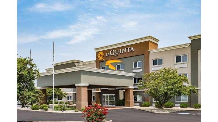 La Quinta Inn & Suites by Wyndham Evansville in Evansville, Indiana, United States
