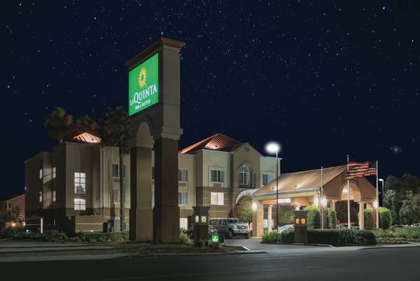 La Quinta Inn & Suites by Wyndham Fairfield - Napa Valley in Fairfield, California, United States