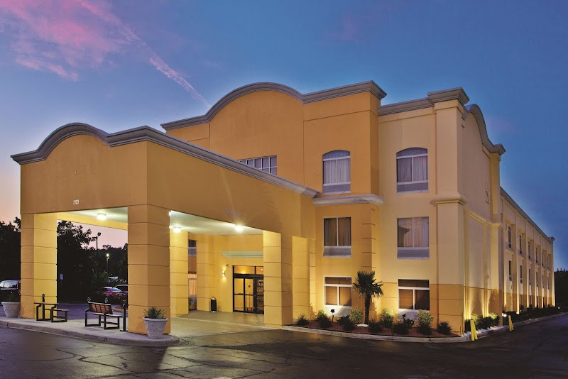 La Quinta Inn & Suites by Wyndham Florence in Florence, South Carolina, United States