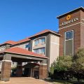 La Quinta Inn & Suites by Wyndham Fort Worth NE Mall