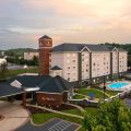 La Quinta Inn & Suites by Wyndham Greensboro NC