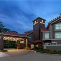 La Quinta Inn & Suites by Wyndham Houston Bush IAH South