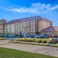 La Quinta Inn & Suites by Wyndham Indianapolis Airport West