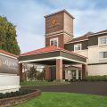 La Quinta Inn & Suites by Wyndham Latham Albany Airport