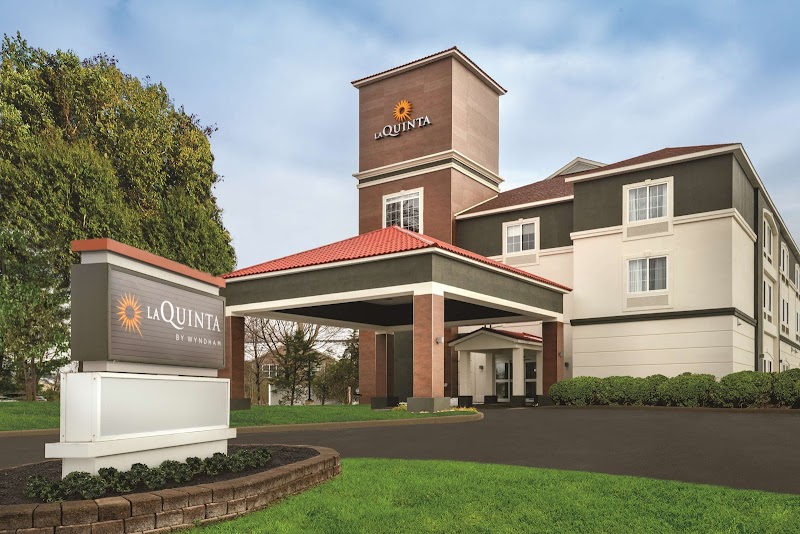 La Quinta Inn & Suites by Wyndham Latham Albany Airport in Albany, New York, United States