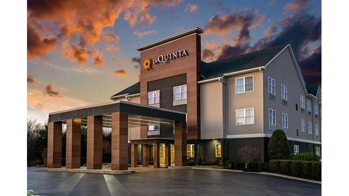 La Quinta Inn & Suites by Wyndham Lebanon in Lebanon, Tennessee, United States