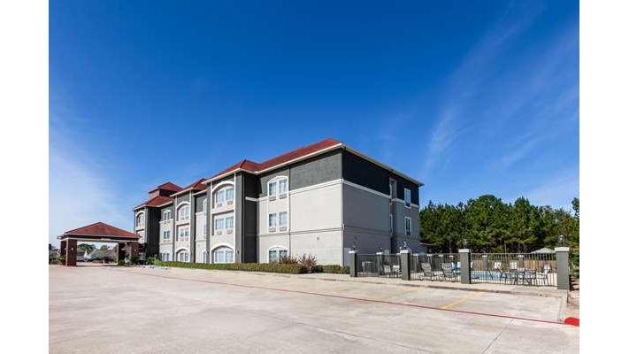 La Quinta Inn & Suites by Wyndham Lumberton in Lumberton, Texas, United States