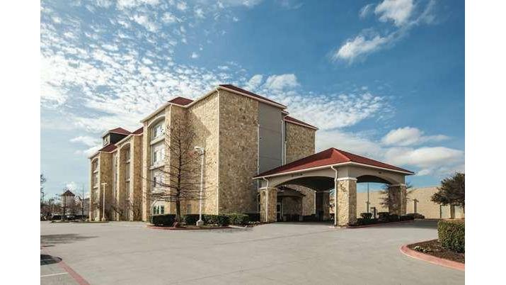 La Quinta Inn & Suites by Wyndham Mansfield, TX in Mansfield, Texas, United States