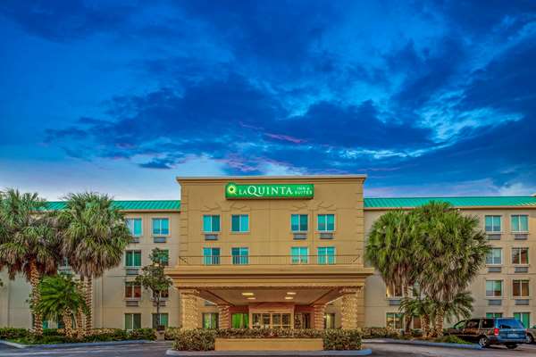 La Quinta Inn & Suites by Wyndham Miami Cutler Bay in Cutler Bay, Florida, United States