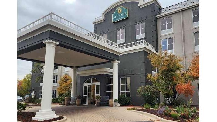 La Quinta Inn & Suites by Wyndham Milwaukee SW New Berlin in New Berlin, Wisconsin, United States